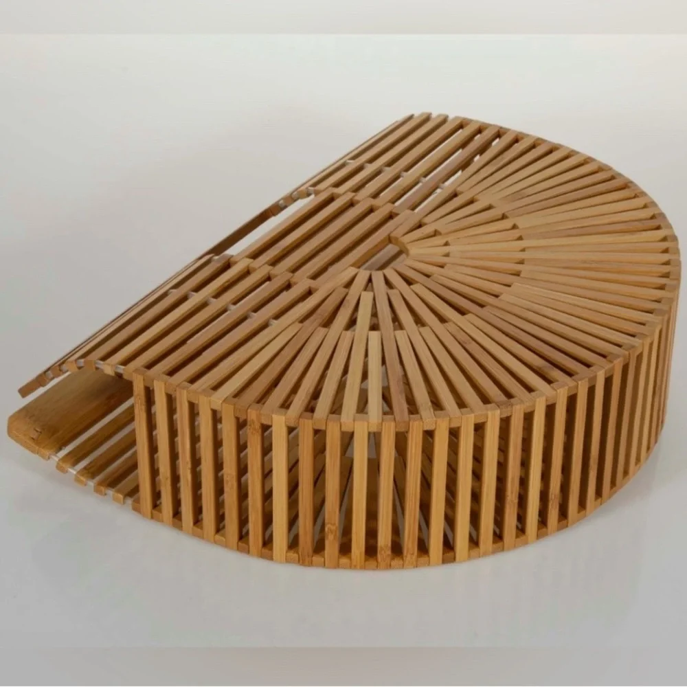 Chic Bamboo Semi-Circle Handbag - Picture 3 of 4